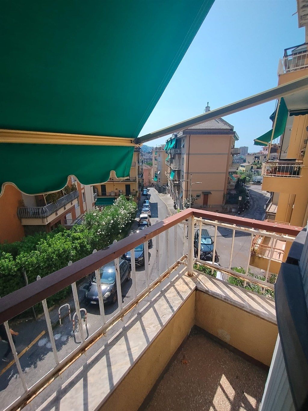 Rapallo, bilocale ristrutturato